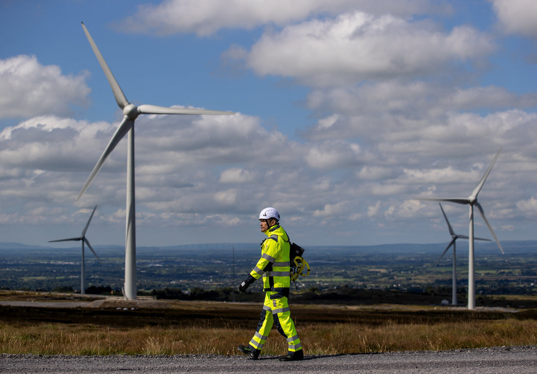 Huomiovaatteet (EN ISO 20471): luokat 1–3 ja mikä luokka sopii sinun työhösi